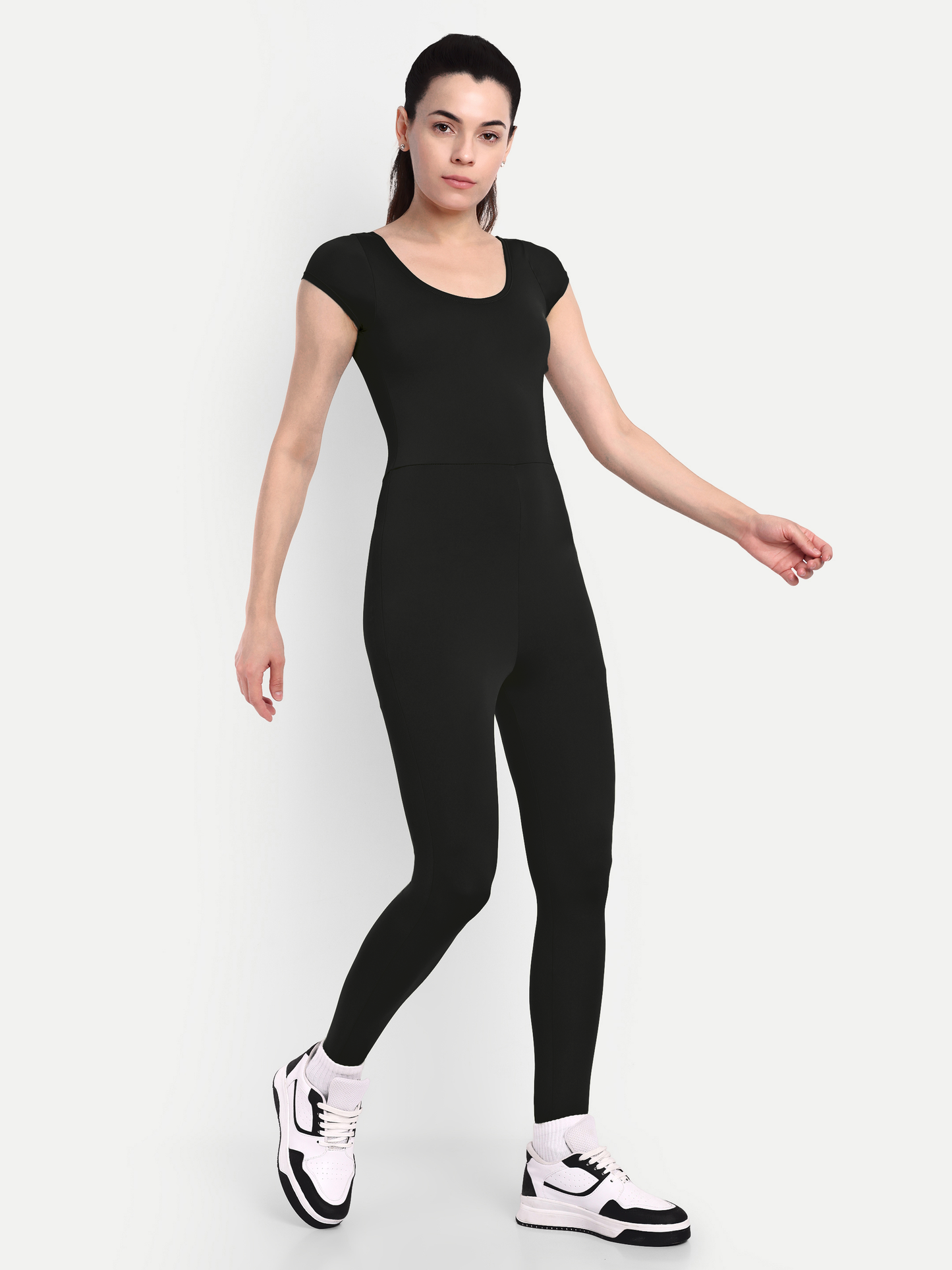 MARA BODYSUIT IN BLACK